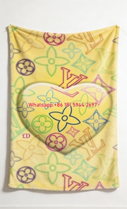 Luxury Heart Print Flannel Throw 383